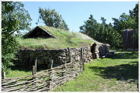 Gotland, Stavgards järnåldersby - foto: Bernt Enderborg