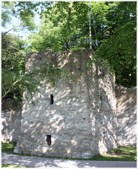 Gotland, Sprundflaskan - foto: Bernt Enderborg