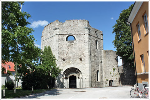 Gotland, Helgeands kyrkoruin - foto: Bernt Enderborg