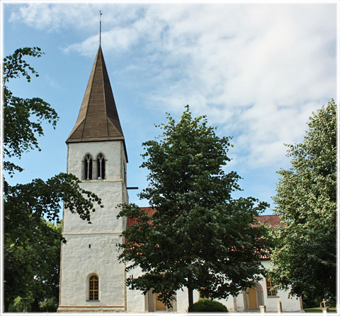 Gotland, Eke kyrka - foto: Bernt Enderborg