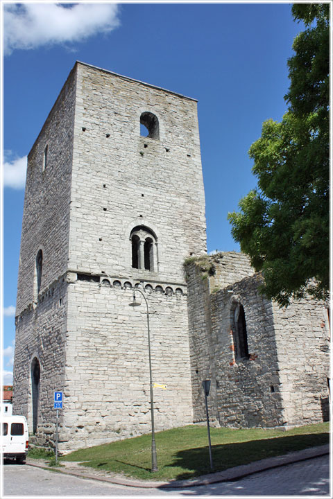 Gotland, Drottens ruin - foto: Bernt Enderborg