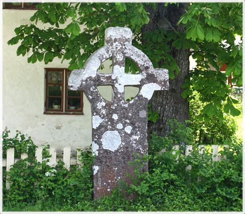 Gotland, Medeltida minneskors vid Västers - foto: Bernt Enderborg