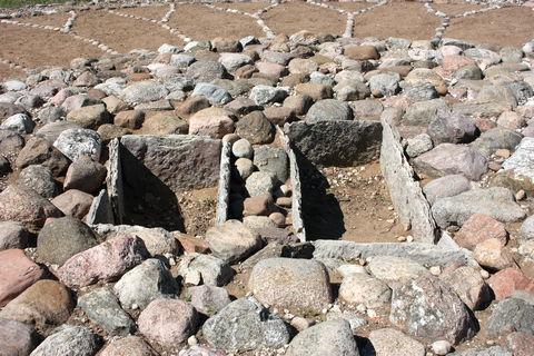 Hjulkorsgraven i Stenkyrka, kistor