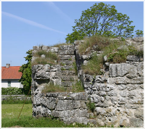 ja kastal, Gotland