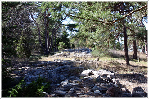 Gotland, Bygdeborg i Väskinde - foto: Bernt Enderborg