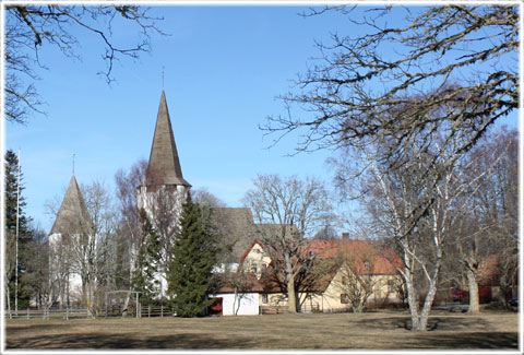 Lrbro kyrka