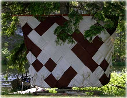 Gotland, Vikingarnas skepp hade rutiga segel - foto: Bernt Enderborg