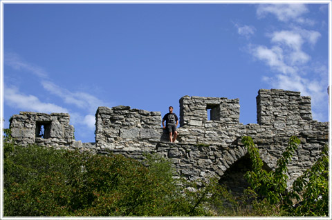 Gotland, Om att gå på ringmuren - foto: Bernt Enderborg