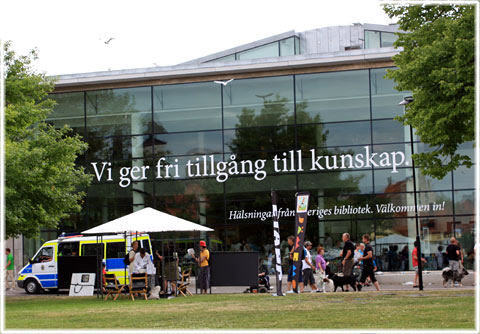 Gotland, Almedalsbiblioteket - bokmässa Gotland - foto: Bernt Enderborg