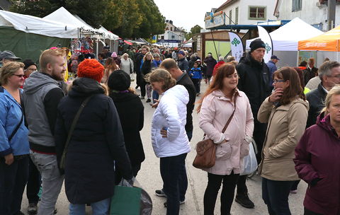 Gotland, Hemse torgdag - foto: Bernt Enderborg