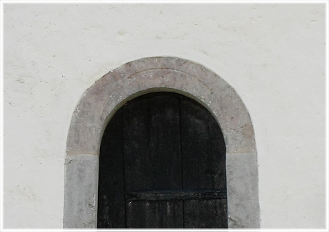 Garde kyrka, lnghusets norra portal