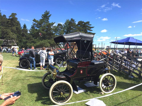 Motorhistoriska fordonsdagen vid Lojsta slott